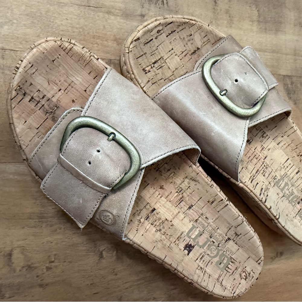 Born Sloane Platform Sandals